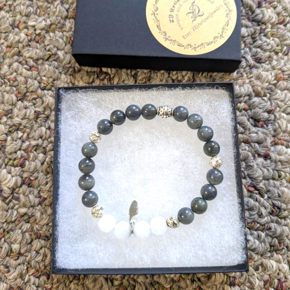 Mala Jade Green White Bracelet Calming Grounding Energy Connection Gift Box